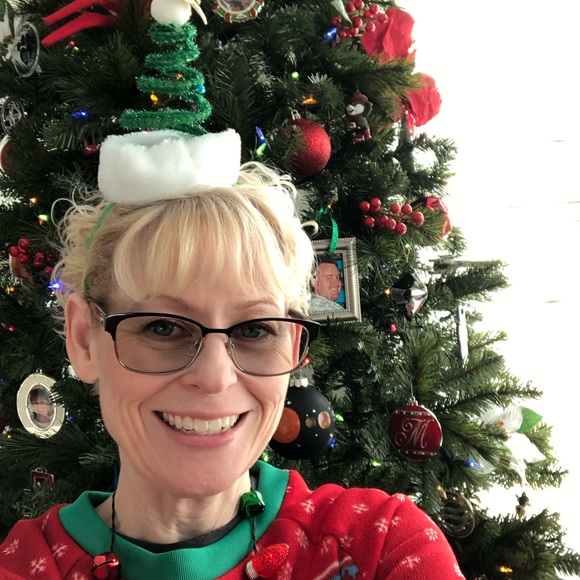 Meet your Posher, Gayle - Picture 3 of 11